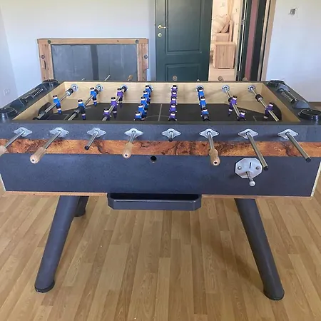 Contemporary In With Private Pool