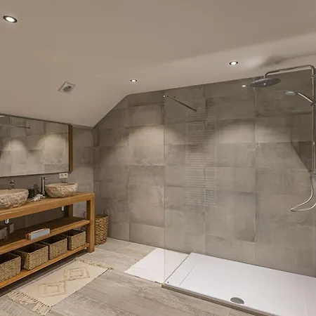 Villa Contemporary In With Private Pool *