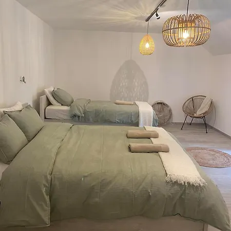 Contemporary In With Private Pool Villa Wellin