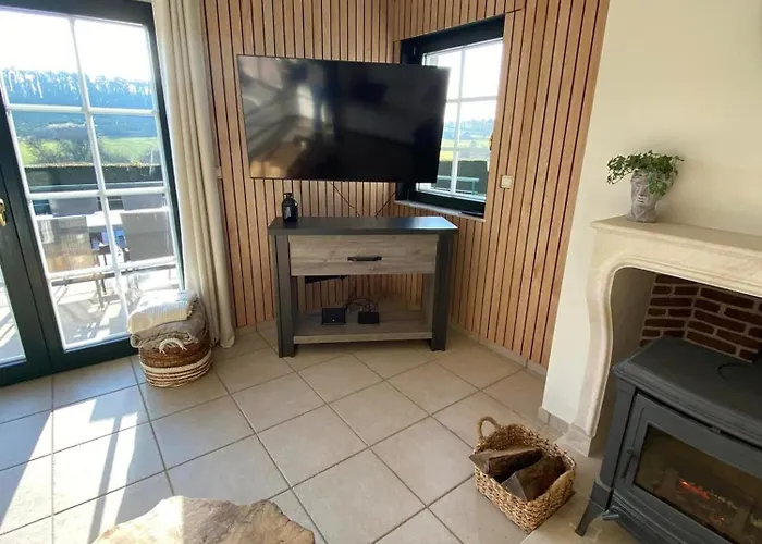 Contemporary In With Private Pool *