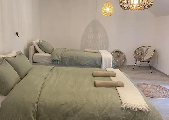 Contemporary In With Private Pool Villa Wellin